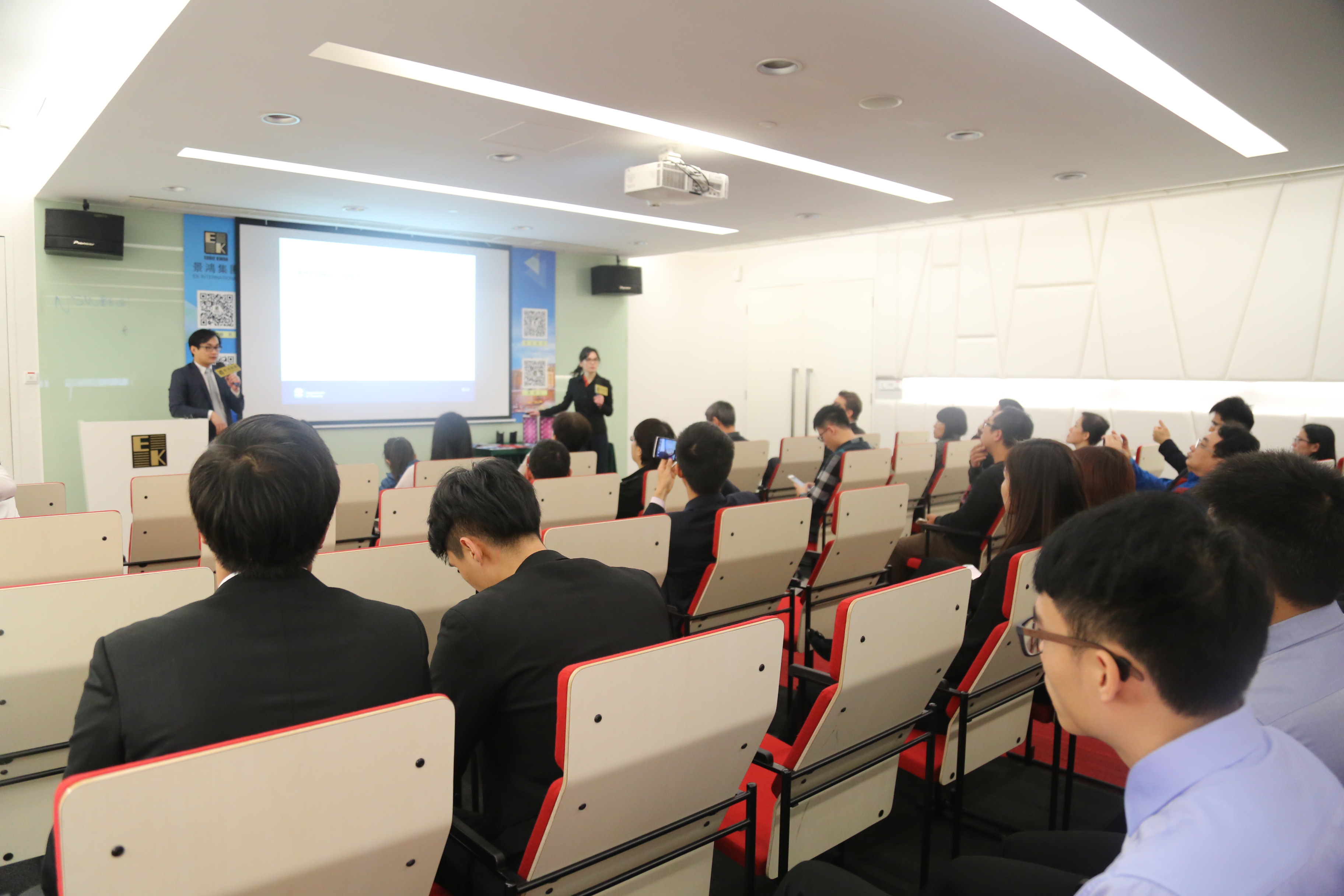 3月18日:[廣州]權(quán)威交流，干貨不斷，澳洲新南威爾士州官員見面會(huì)圓滿結(jié)束！
