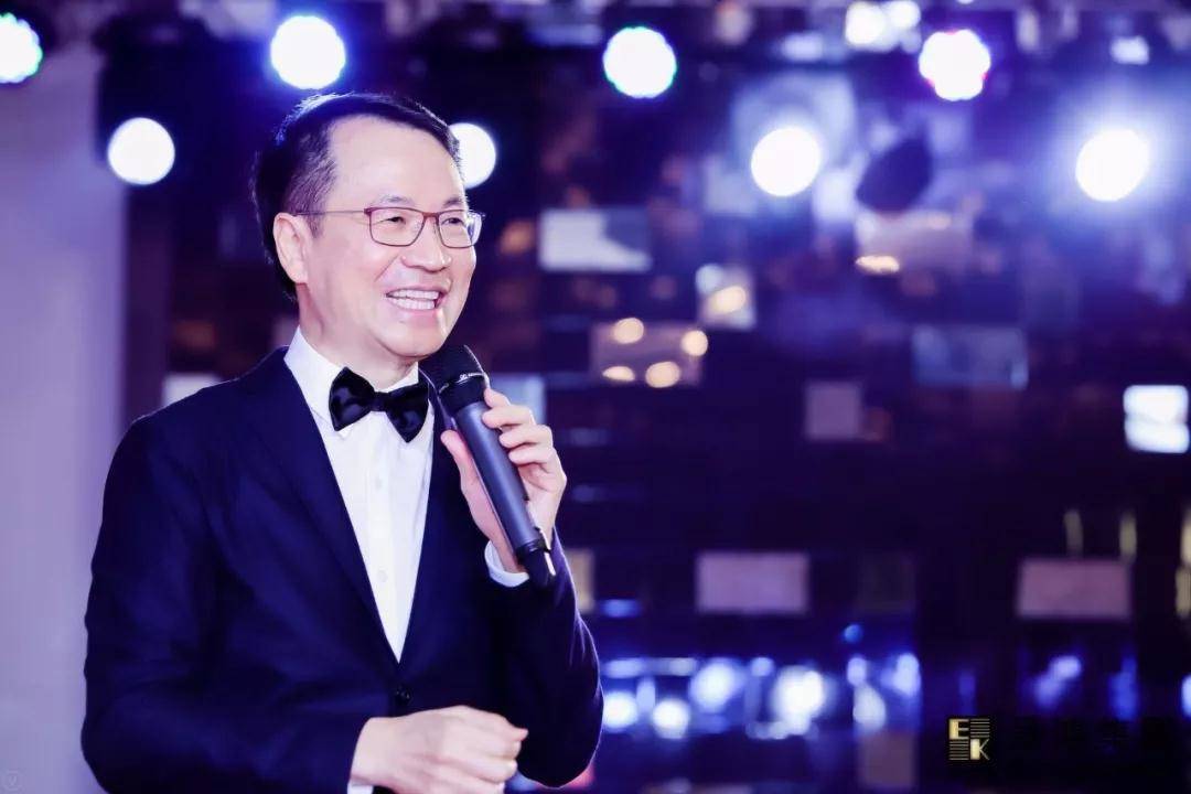 [景鴻快訊]景鴻集團(tuán)2019年慶晚會(huì) | “同心筑未來，攜手創(chuàng)佳績(jī)”