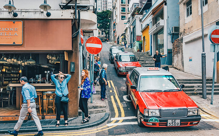 移居香港到底有多簡單？高中學(xué)歷也能申請！