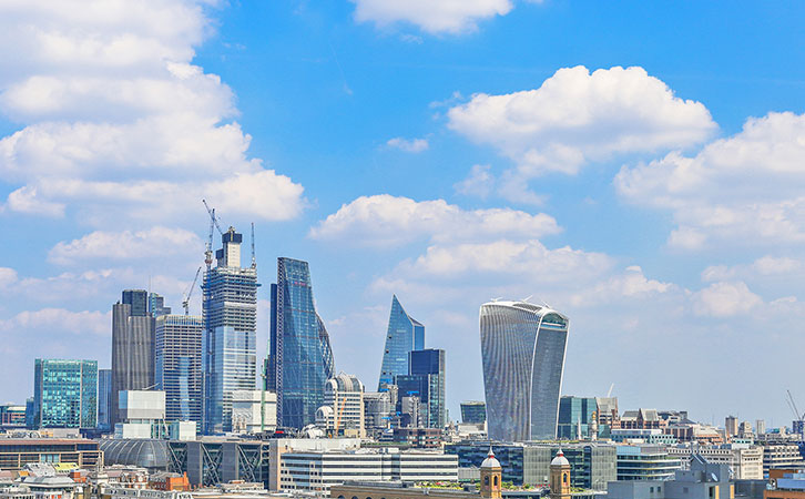“全球第五大移民輸入國”英國，近一年簽證獲批量飆升35%！