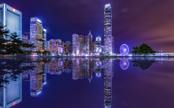 大廠掀起“畢業(yè)季”？香港卻正鬧人才荒！就業(yè)前景廣闊還能移居香港