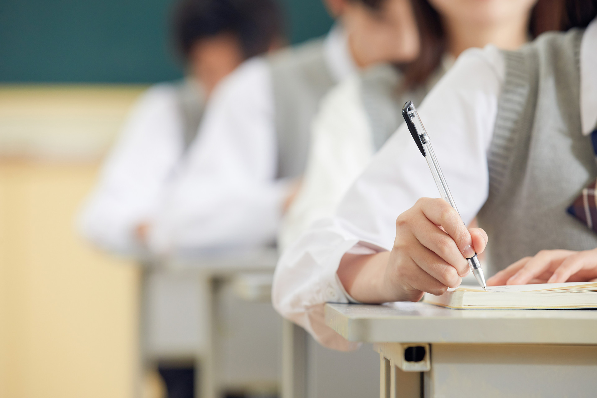 錄取率近40%，港生上8大名校那么容易？內(nèi)地情況如何？