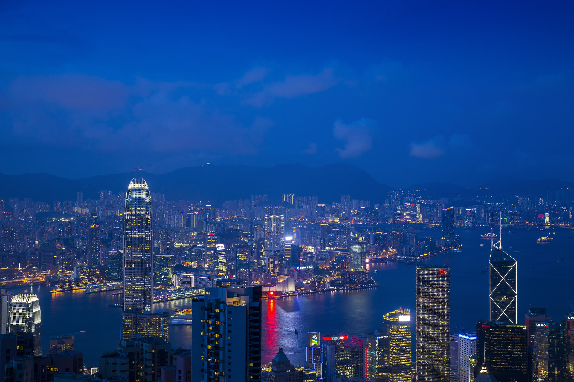 再蟬聯(lián)全球第一!難怪越來越多人選擇這樣配置香港身份,事業(yè)+身份“雙贏”