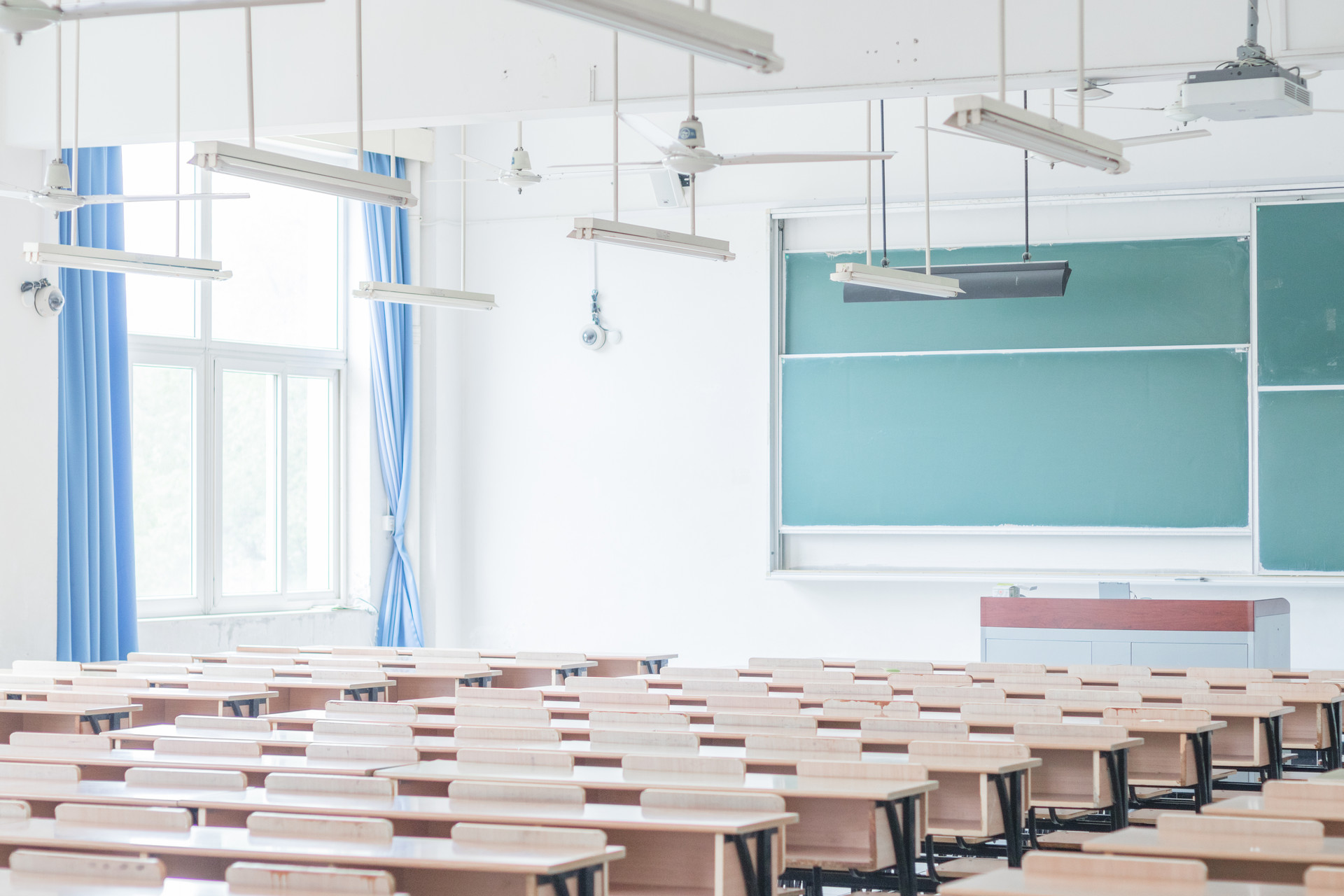 2023年世界大學排名發(fā)布！清北誰是亞洲第一？五所港校躋身全球百大