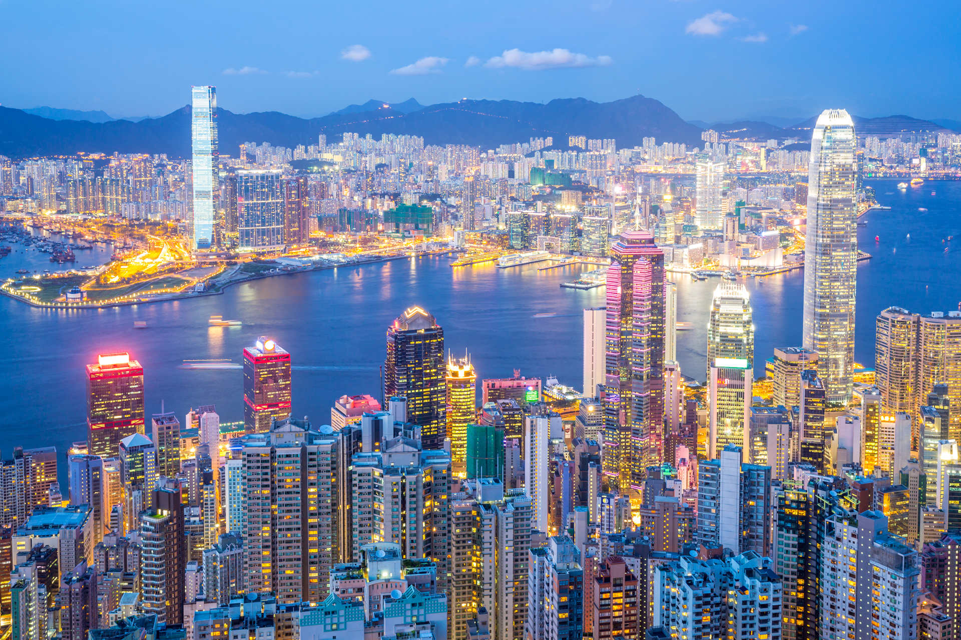 如何規(guī)劃身份更劃算?景鴻移民雙11慶典,禮贈不停,等您來享!