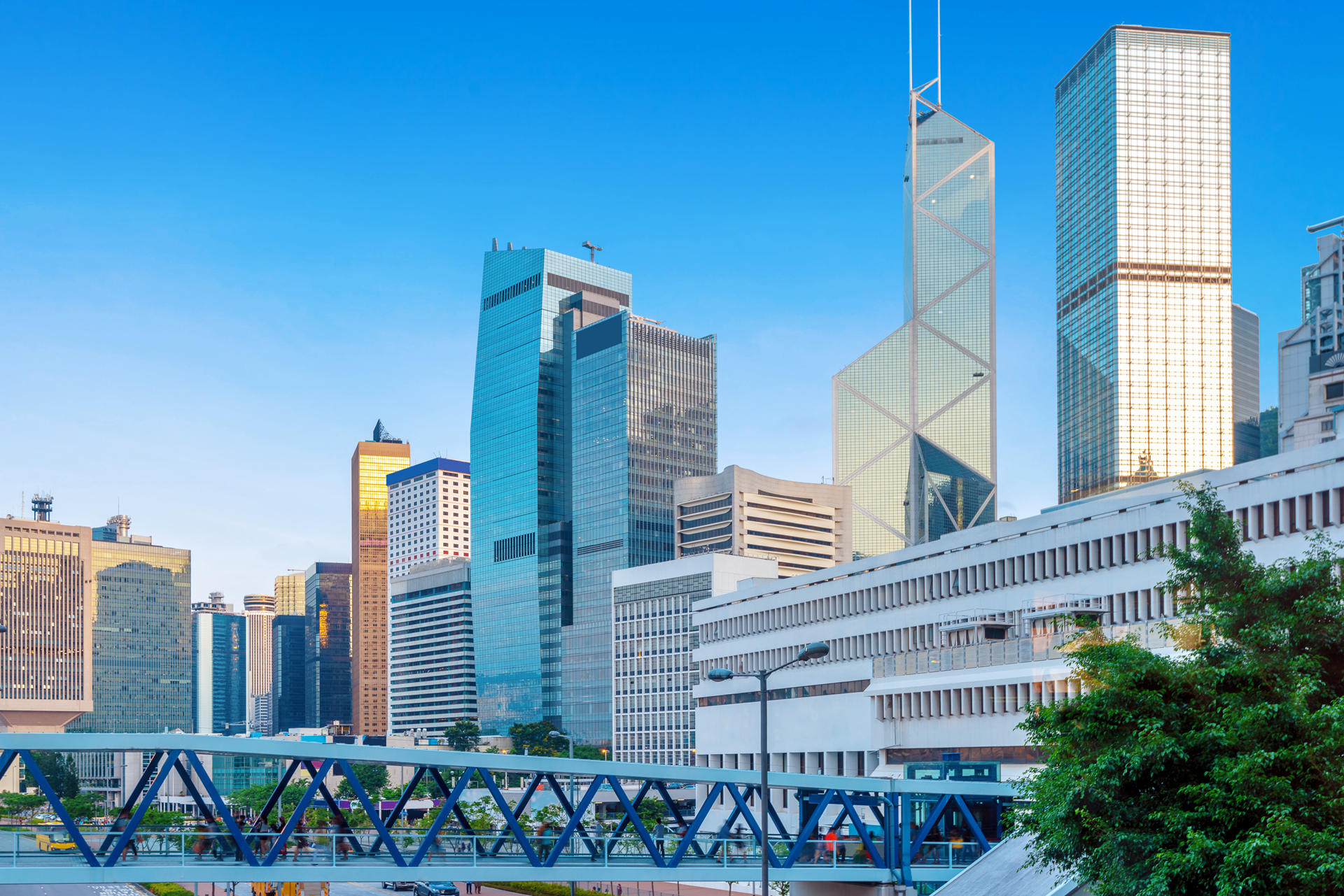 赴港讀書(shū)可以收獲香港永居？這3所大灣區(qū)高校畢業(yè)生也能申請(qǐng)！