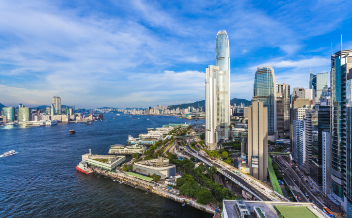 無需評分、無需事先找到工作，這條香港移居“捷徑”尤其適合這幾類人！