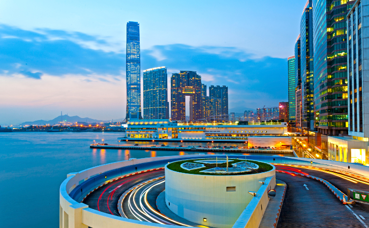 身在內(nèi)地趕政遞交香港身份續(xù)簽，卻收到暫停審理通知書？！